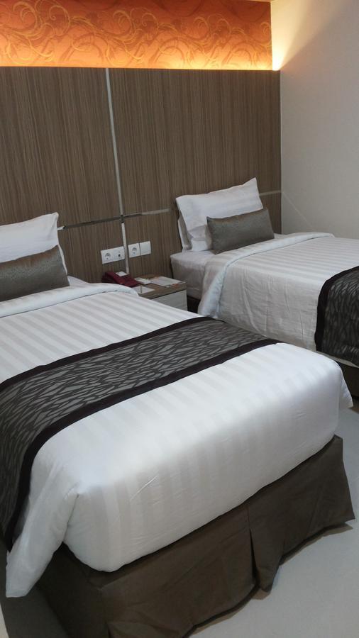 Amadeo Hotel Duri Buitenkant foto